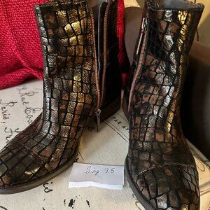 Donald J. Pliner Snakeskin Boots